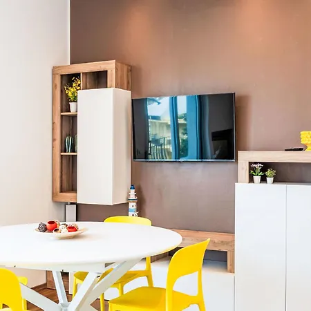 Apartment House Broom By Interhome